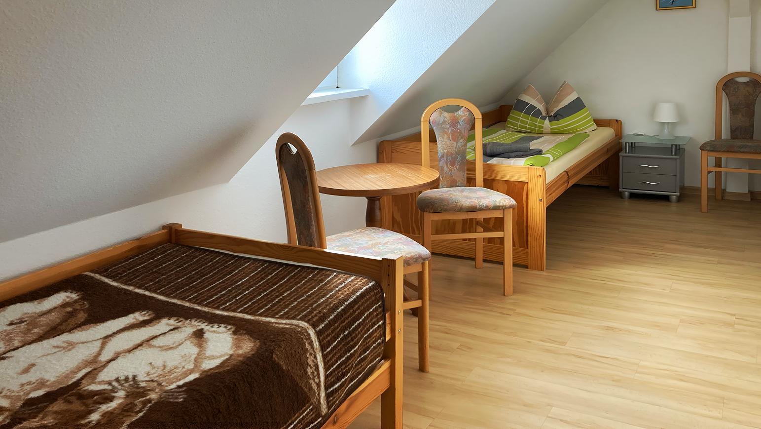 Wohnbereich der kleinen Ferienwohnung (Dachgeschoss)